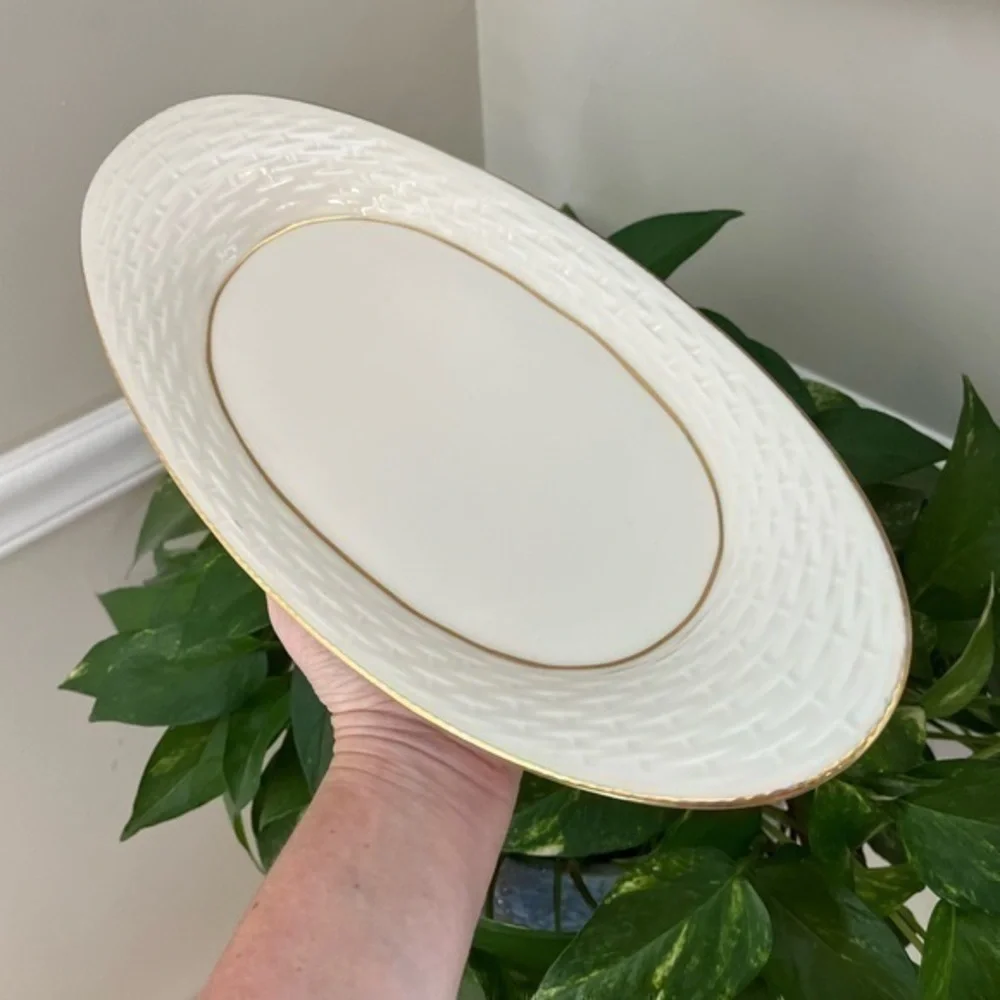 Lenox 13.5” Oval Platter Basket Weave Pattern Like New